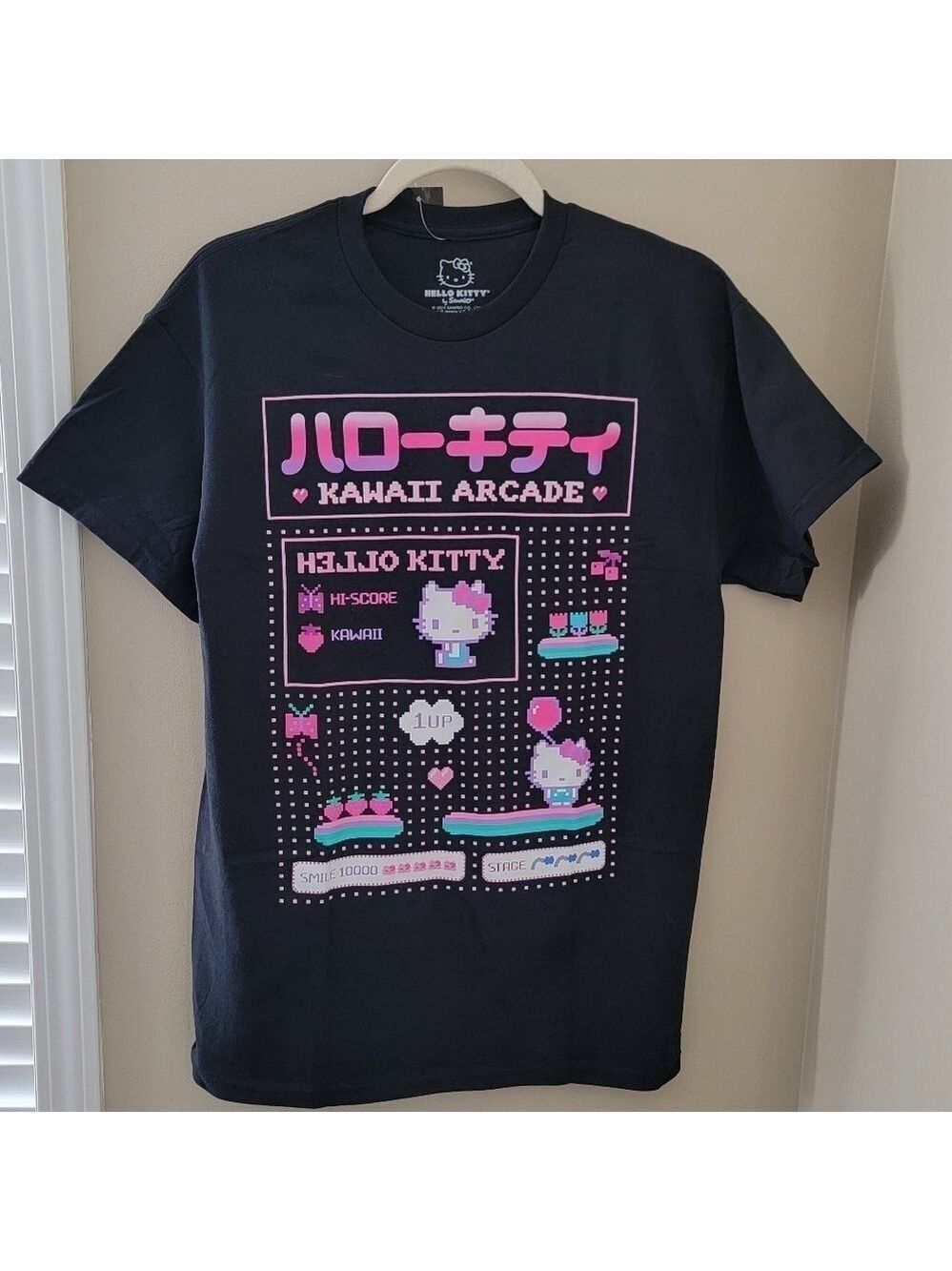Hello Kitty Shirt Kawaii Arcade Graphic T-shirt Size Medium NEW Hot Topic #1718